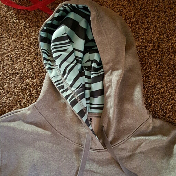 Under Armour hoodie - Picture 3 of 3